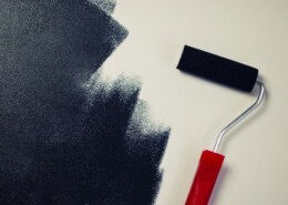 Hvilken rull er best for å påføre maling på en gipskrukke?