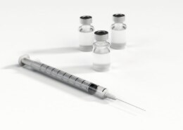 Hva er forskjellen mellom en vaksine og en motgift?